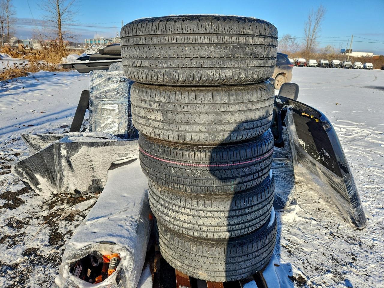 2023 Jeep Wrangler Sahara 4Xe - Image 4