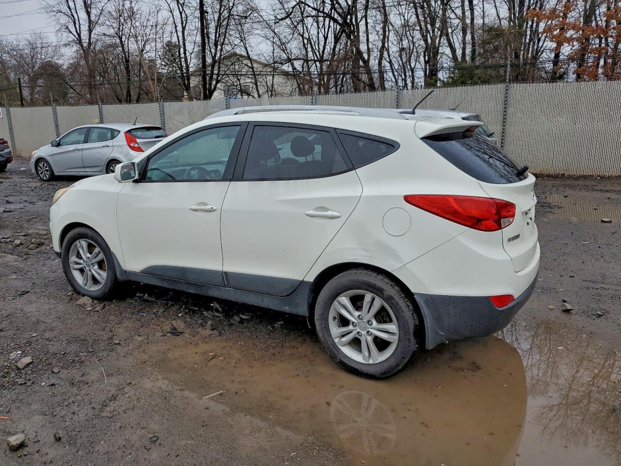 2010 Hyundai Tucson Gls - Image 2