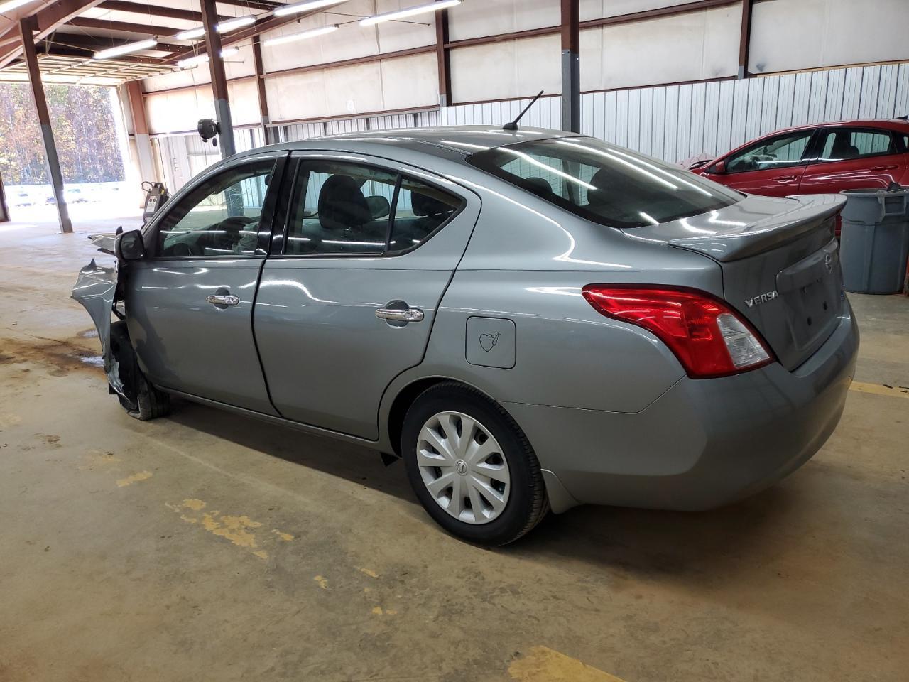 2014 Nissan Versa S - Image 2