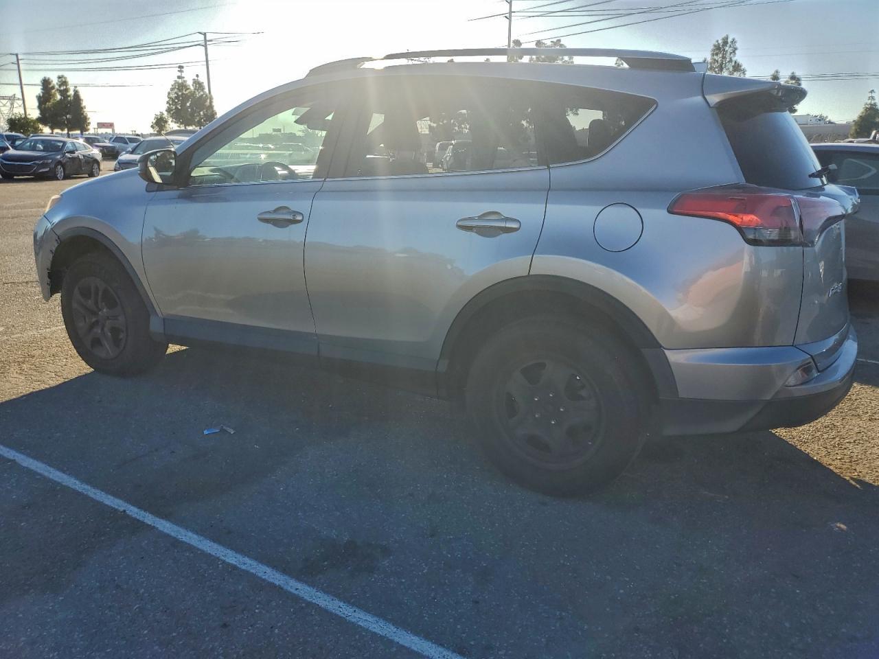 2017 Toyota Rav4 - Image 2