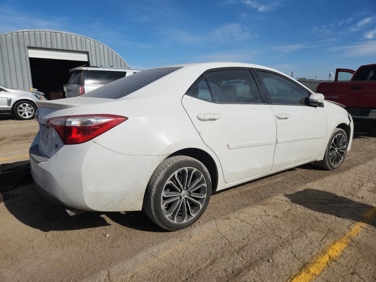 2015 Toyota Corolla L - Фото 3