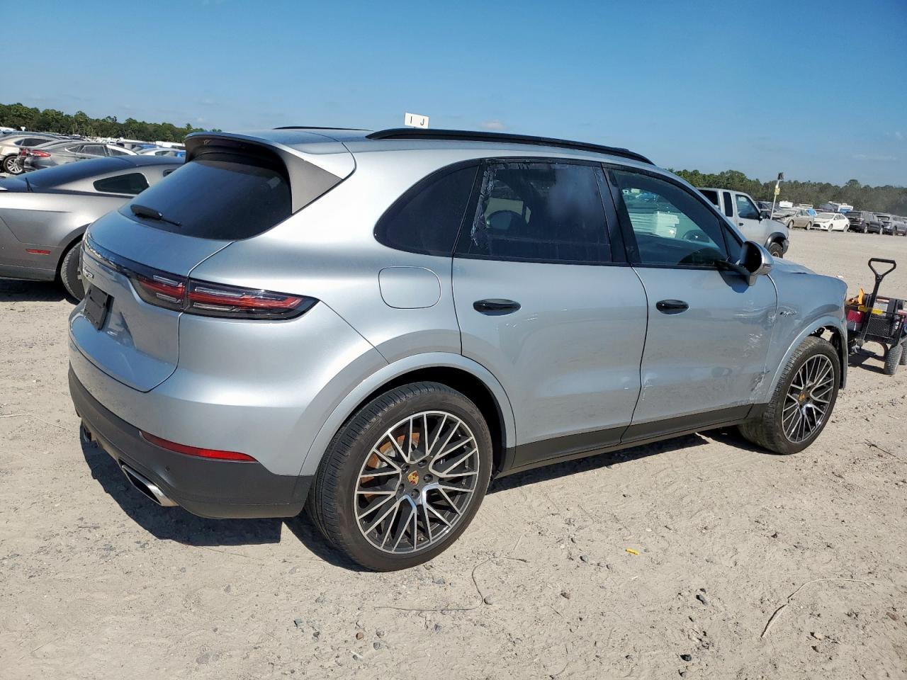 2023 Porsche Cayenne E-Hybrid - Фото 3