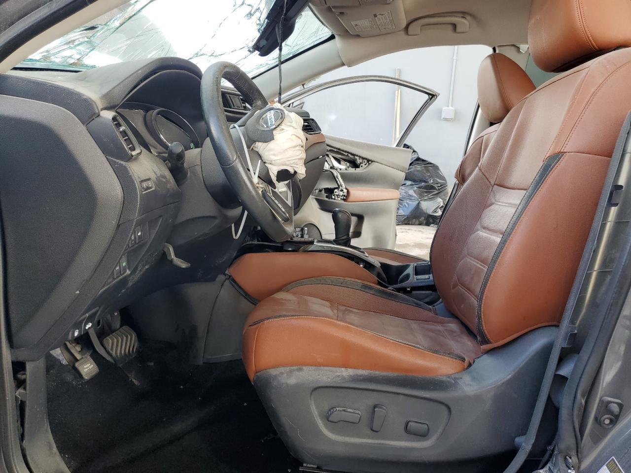 2017 Nissan Rogue S - Image 7
