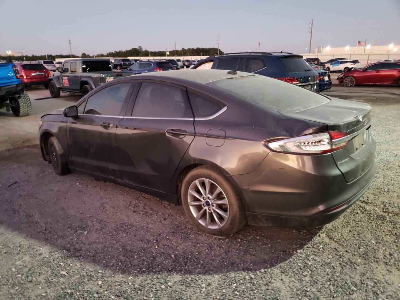 2017 Ford Fusion Se - Фото 2