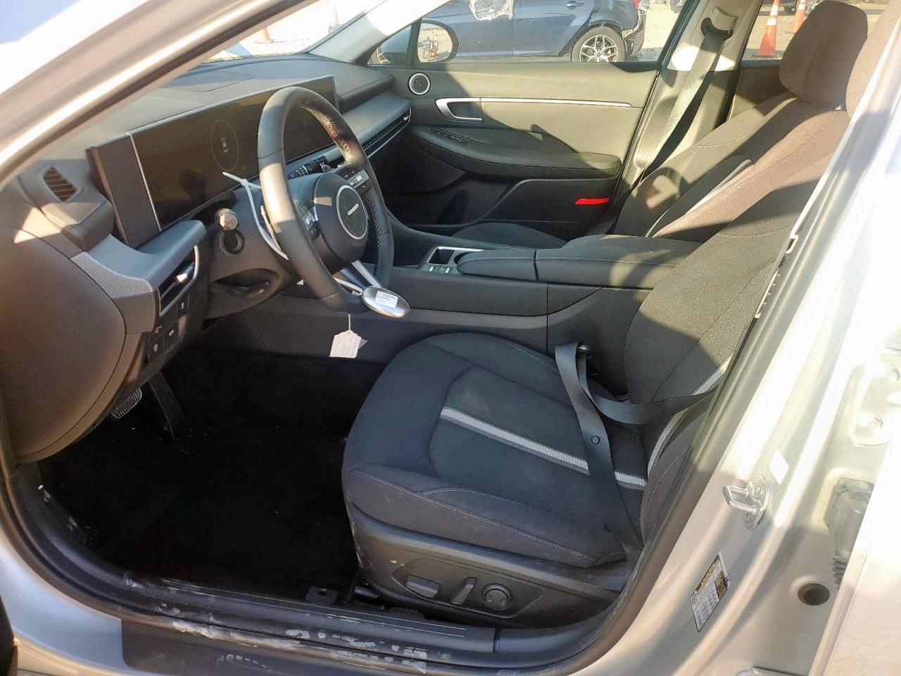 2025 Hyundai Sonata Sel - Image 7