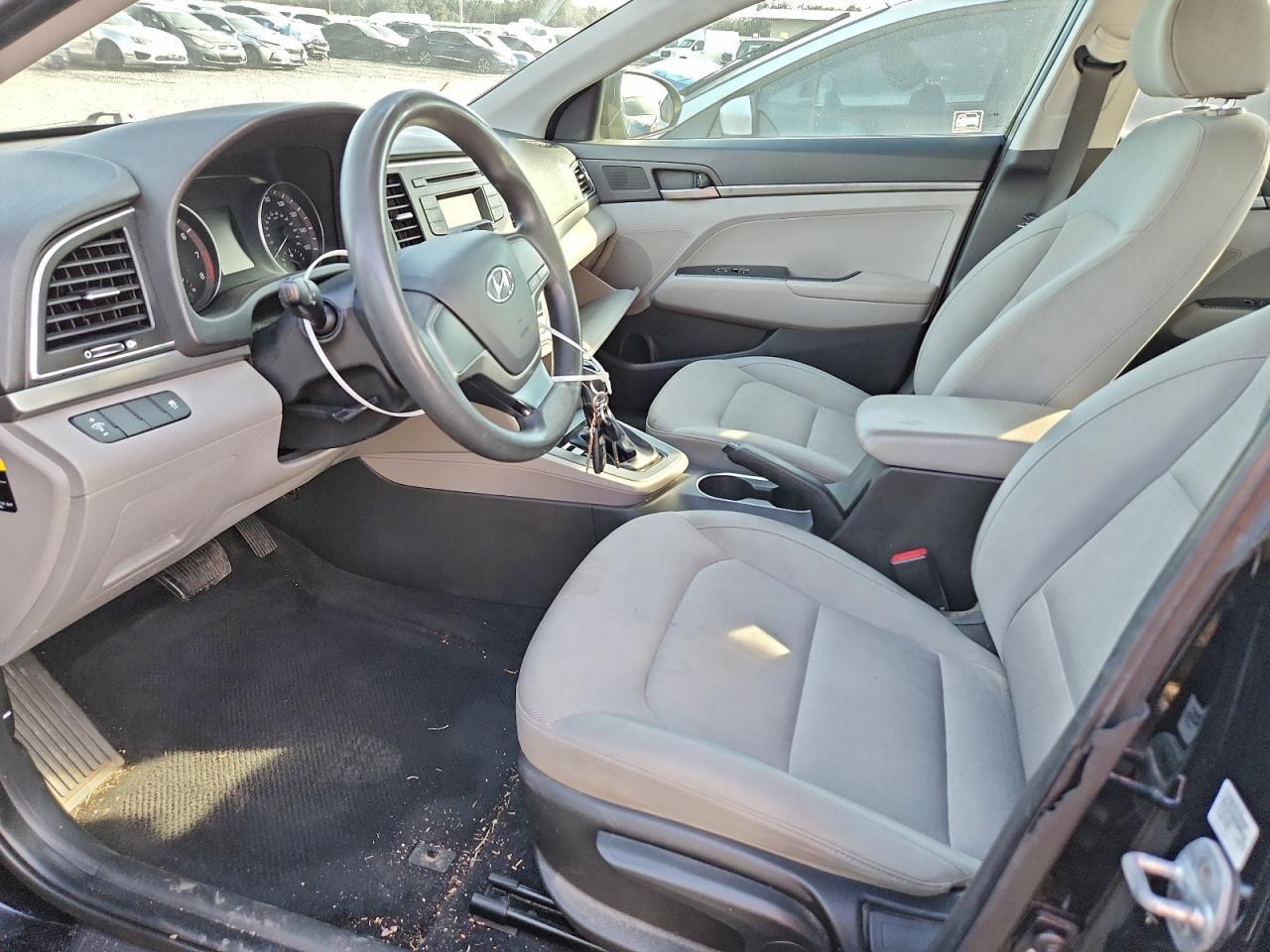2017 Hyundai Elantra Se - Image 7