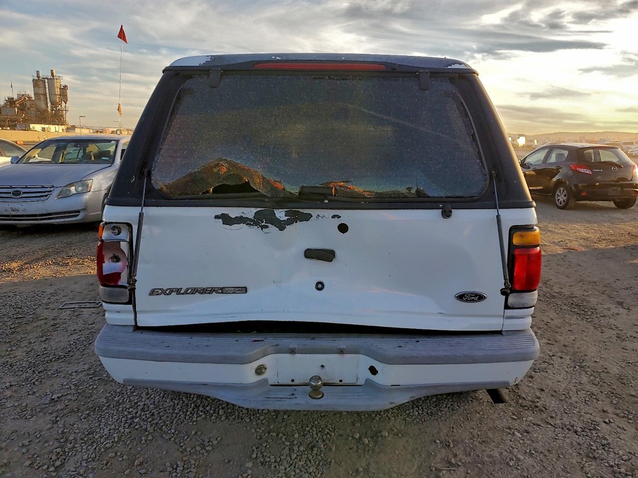1995 Ford Explorer - Image 6