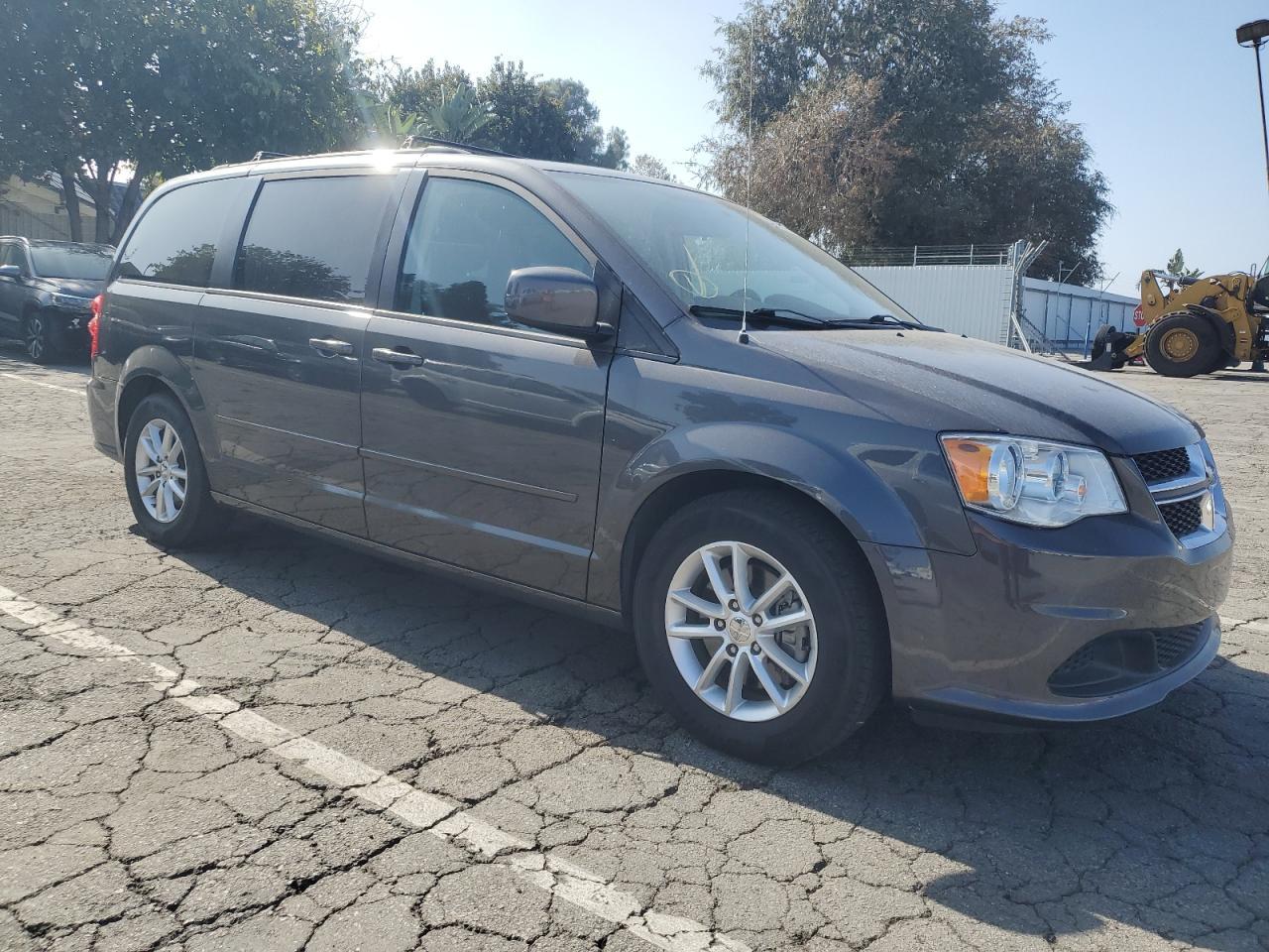 2016 Dodge Grand Caravan Sxt - Фото 4
