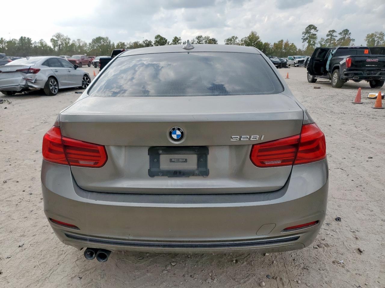 2016 BMW 328 I Sulev - Image 6