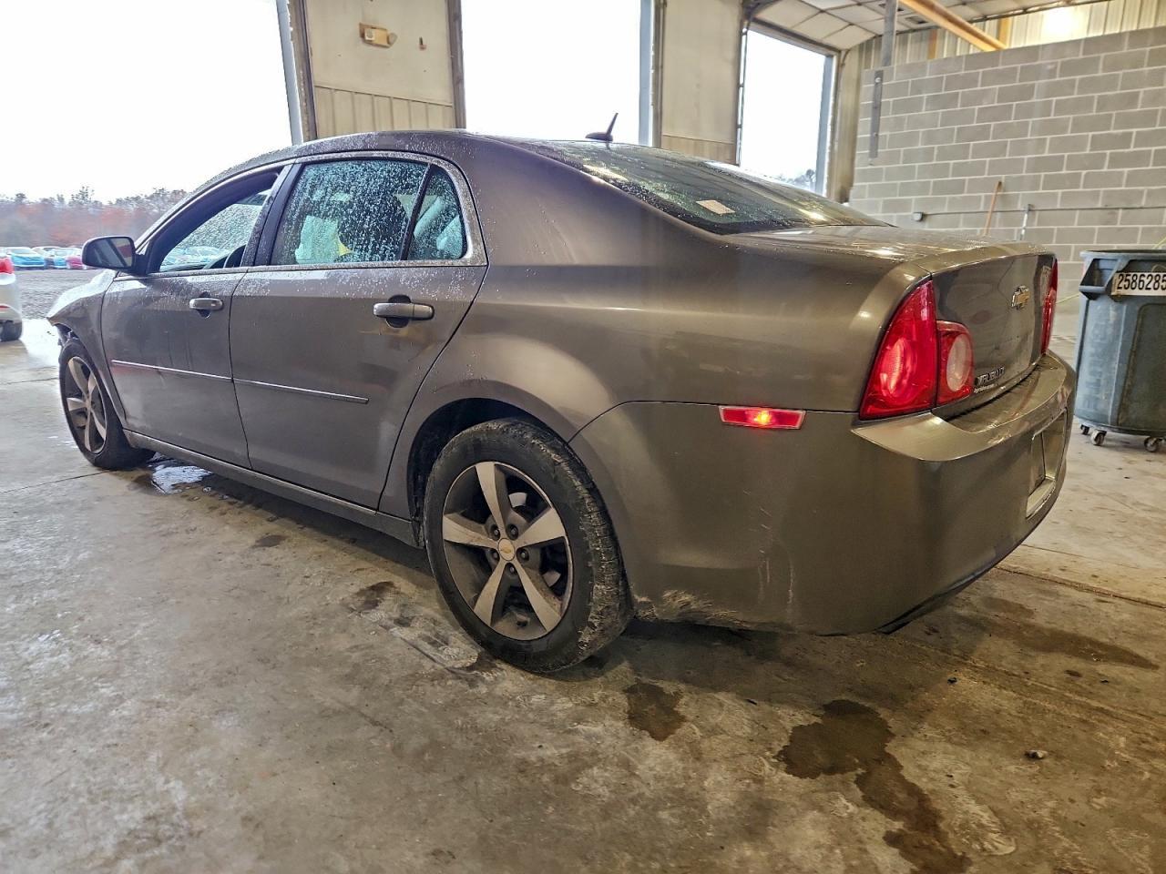 2011 Chevrolet Malibu 1Lt - Image 2