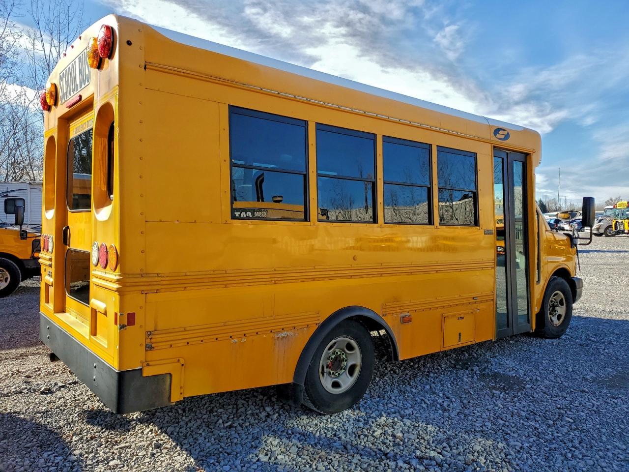 2016 Chevrolet Express School Bus - Image 4