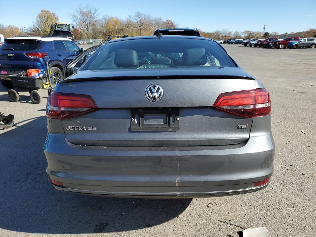 2018 Volkswagen Jetta Sport - Image 6