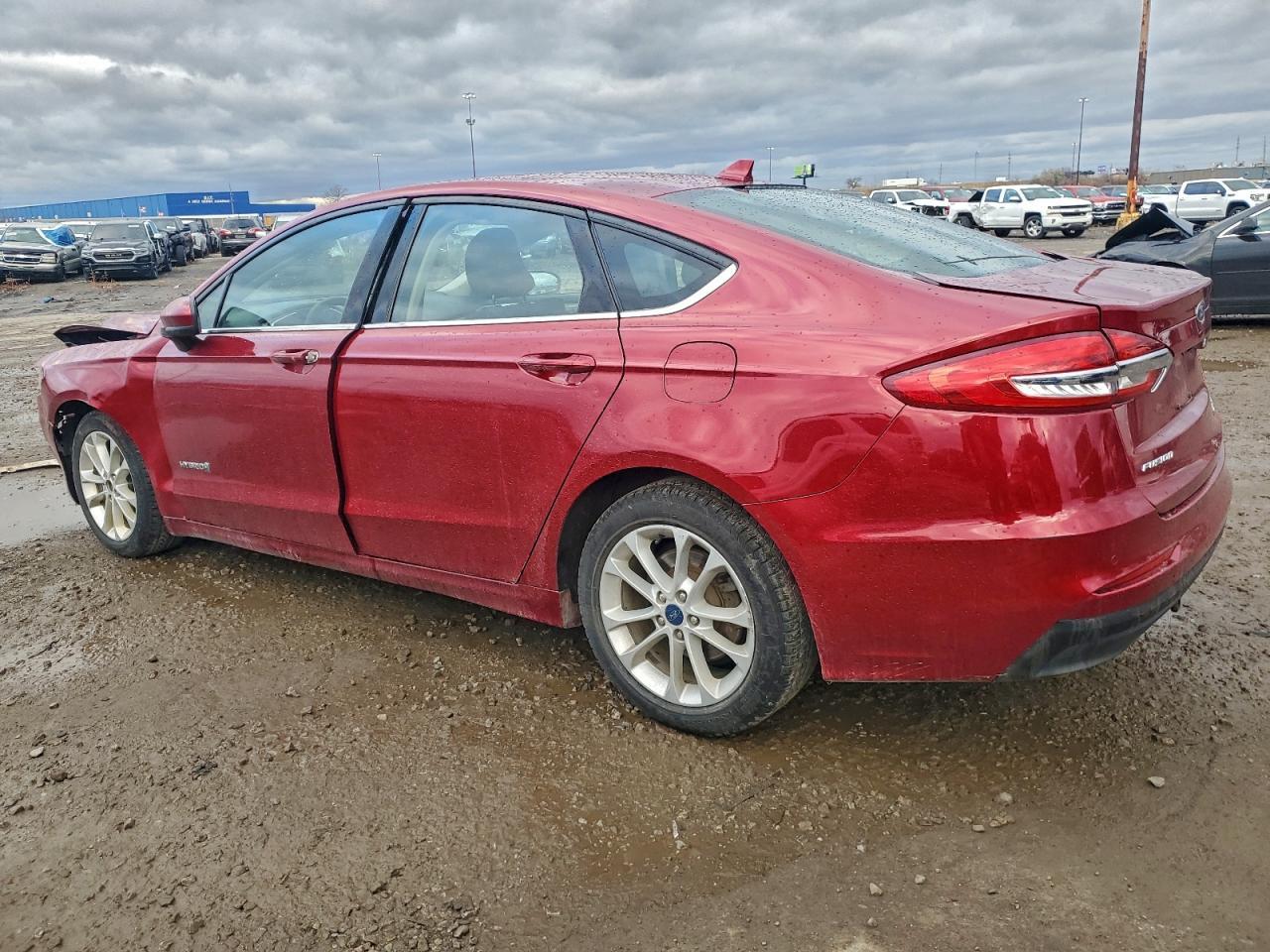 2019 Ford Fusion Se - Фото 2