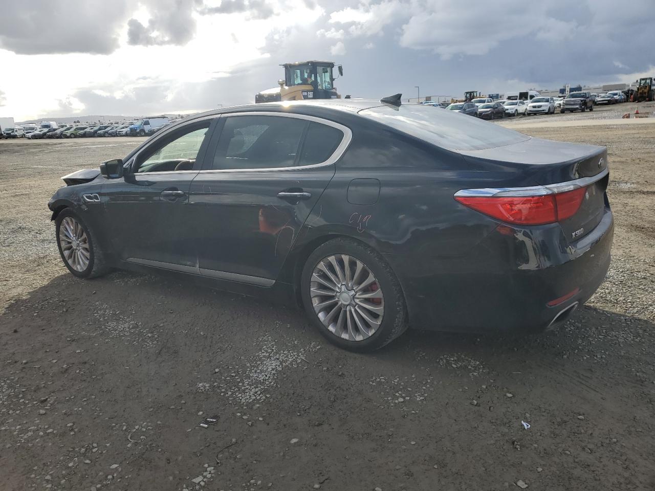 2016 Kia K900 - Image 2