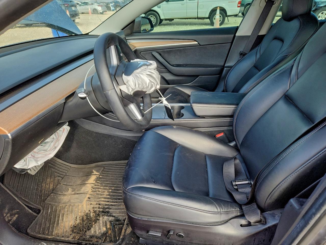 2021 Tesla 3 - Фото 7