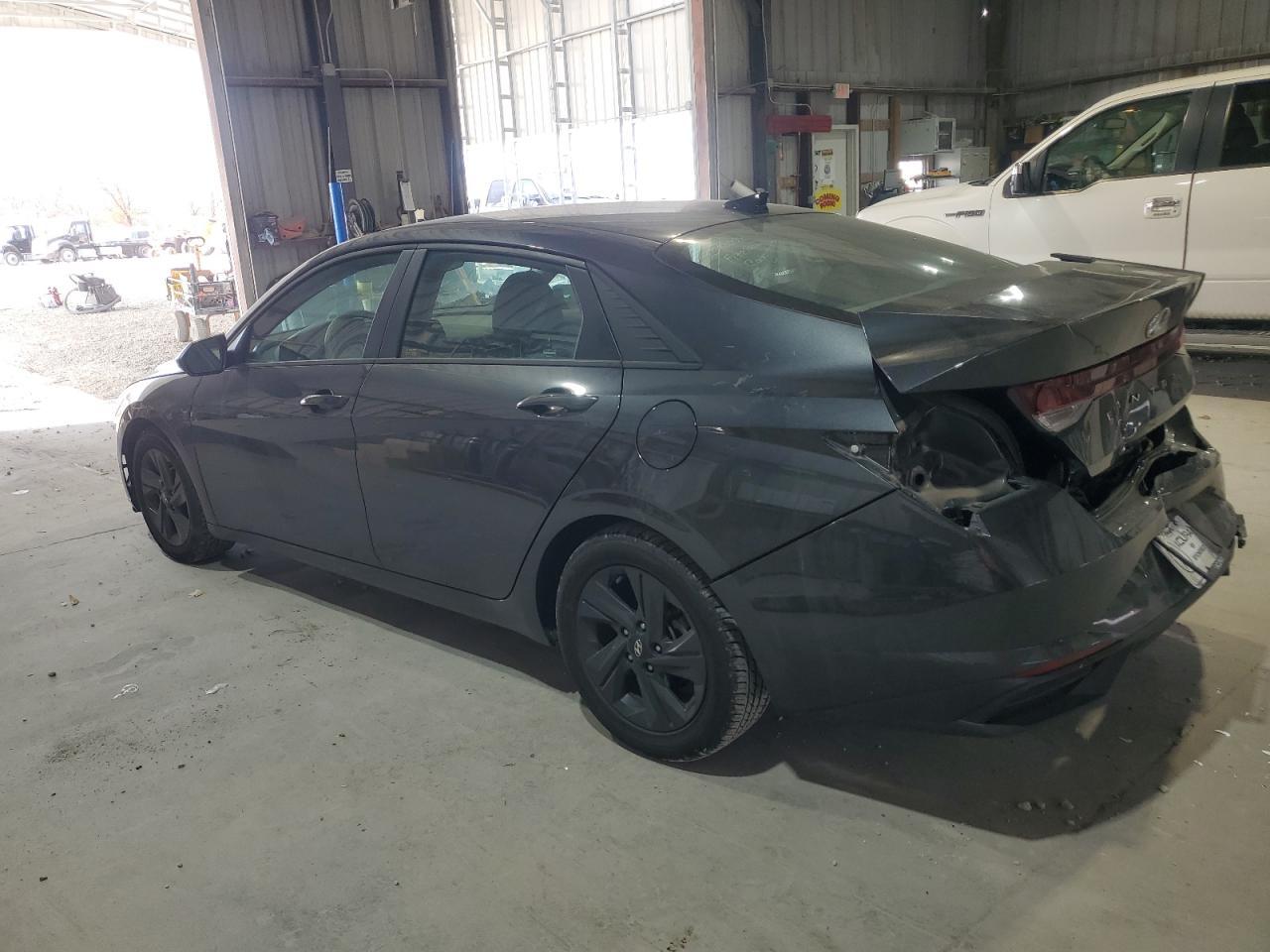 2023 Hyundai Elantra Sel - Image 2