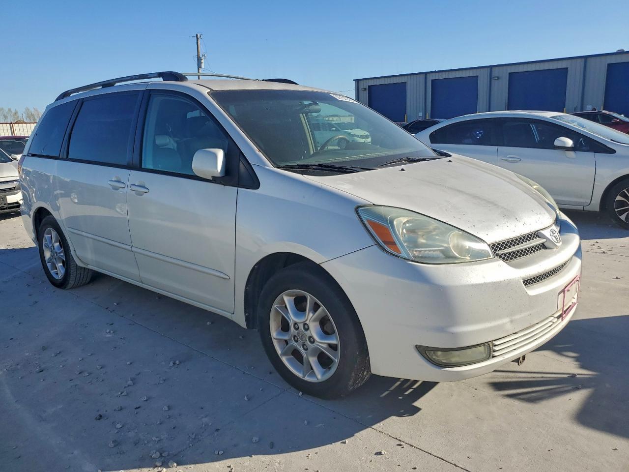 2004 Toyota Sienna Xle - Image 4