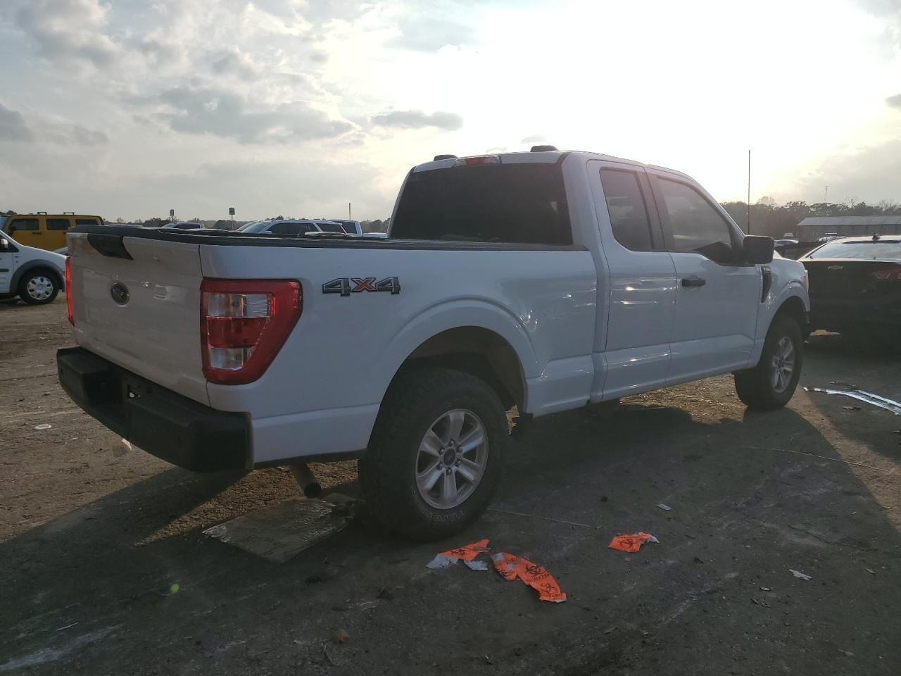 2022 Ford F150 Super Cab - Фото 3