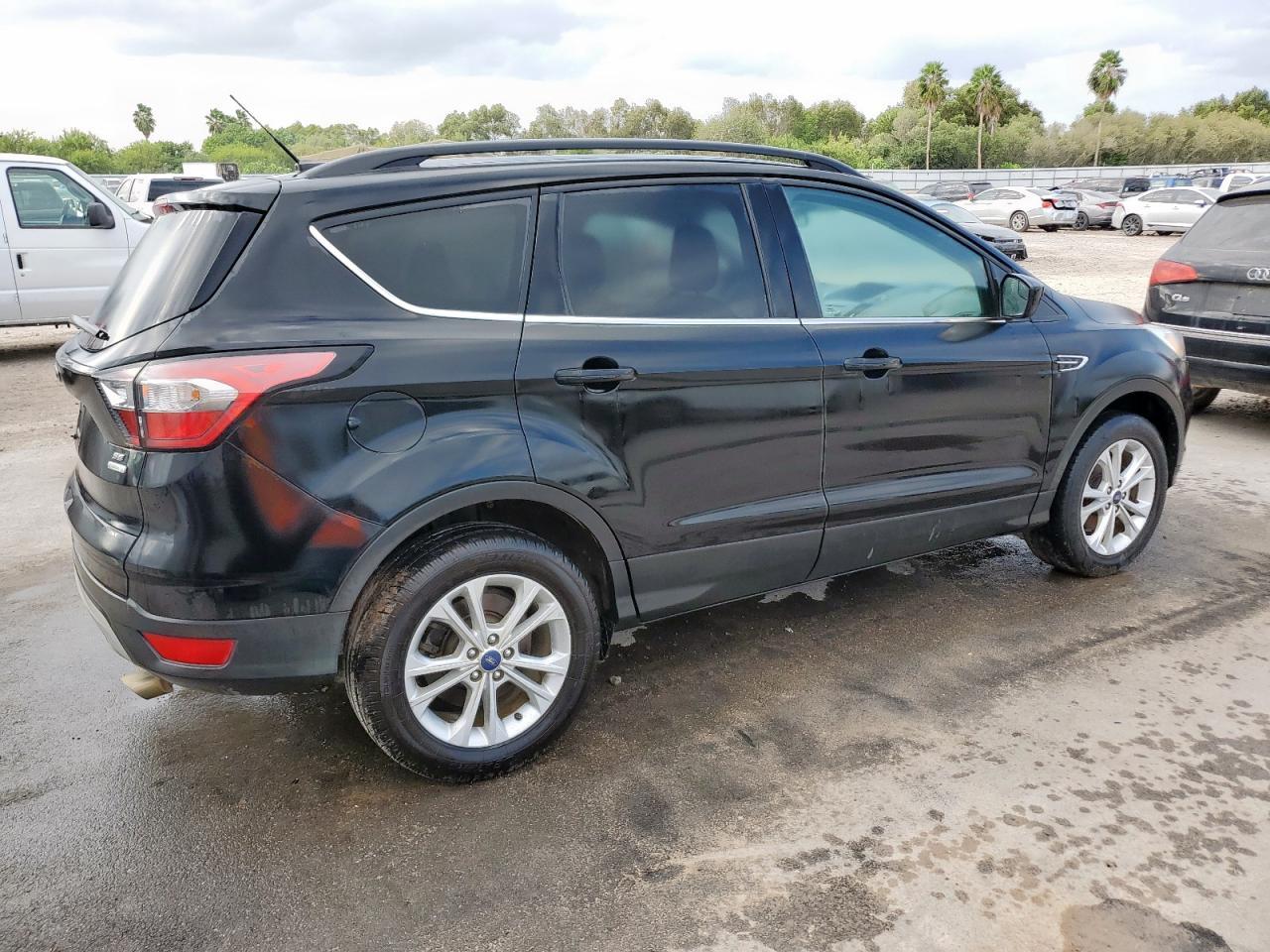 2018 Ford Escape Se - Фото 3