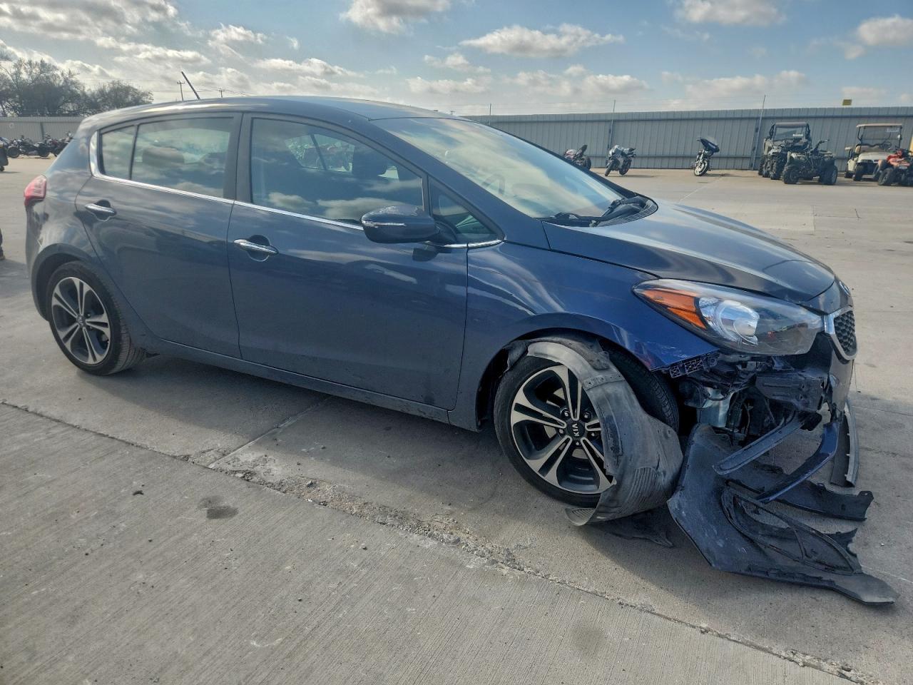 2016 Kia Forte Ex - Image 4