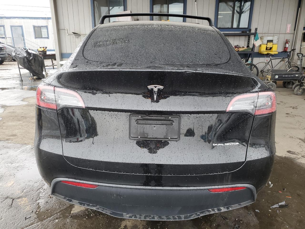 2023 Tesla Model Y - Фото 6