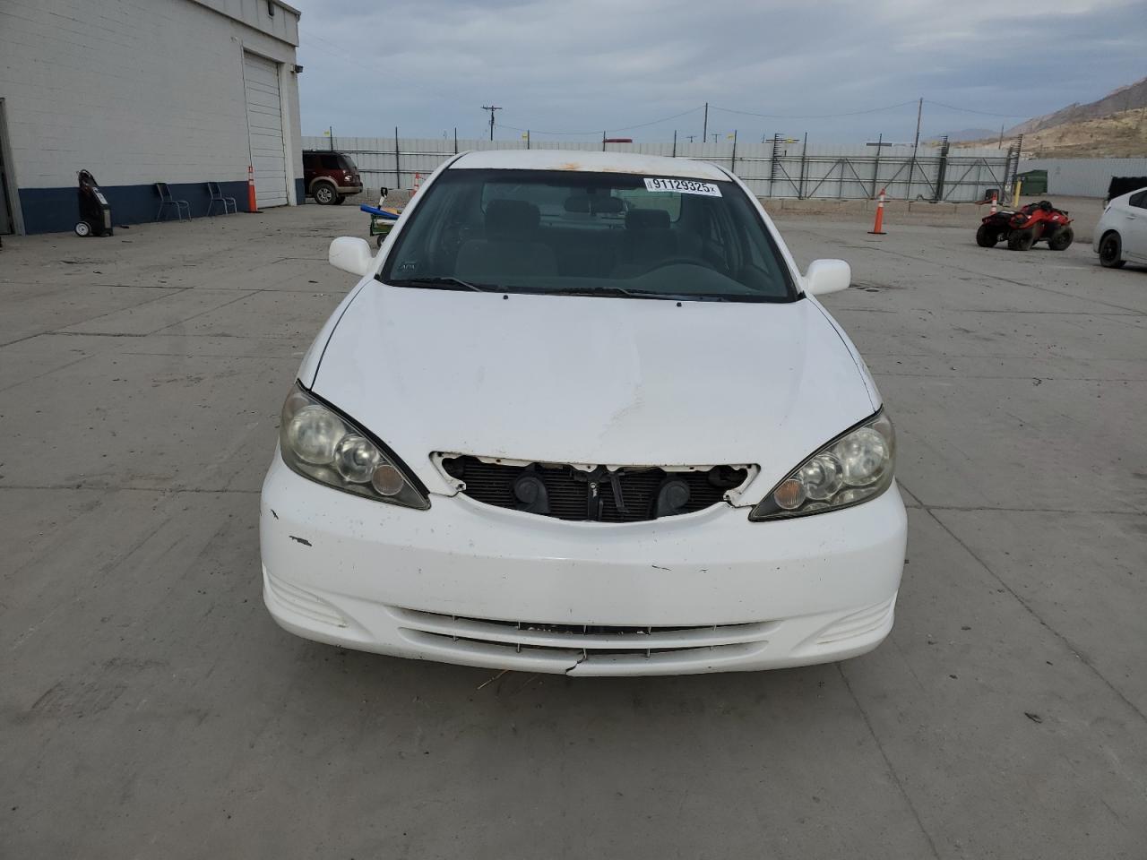 2011 Toyota Camry Le - Фото 5