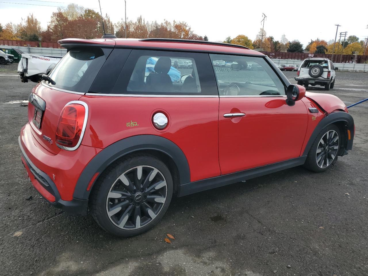 2022 Mini Cooper S - Image 3