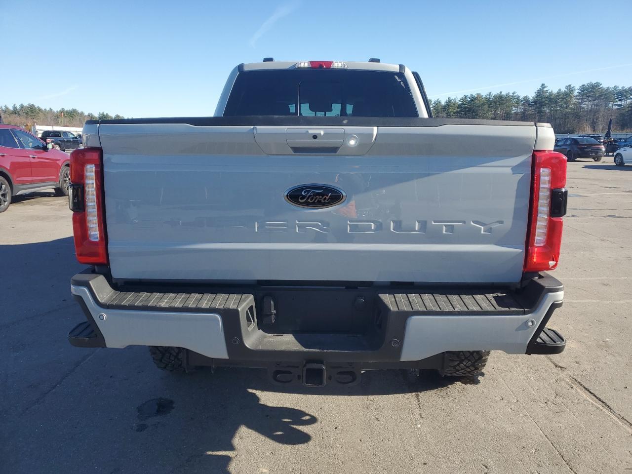 2025 Ford F250 Super Duty - Image 6