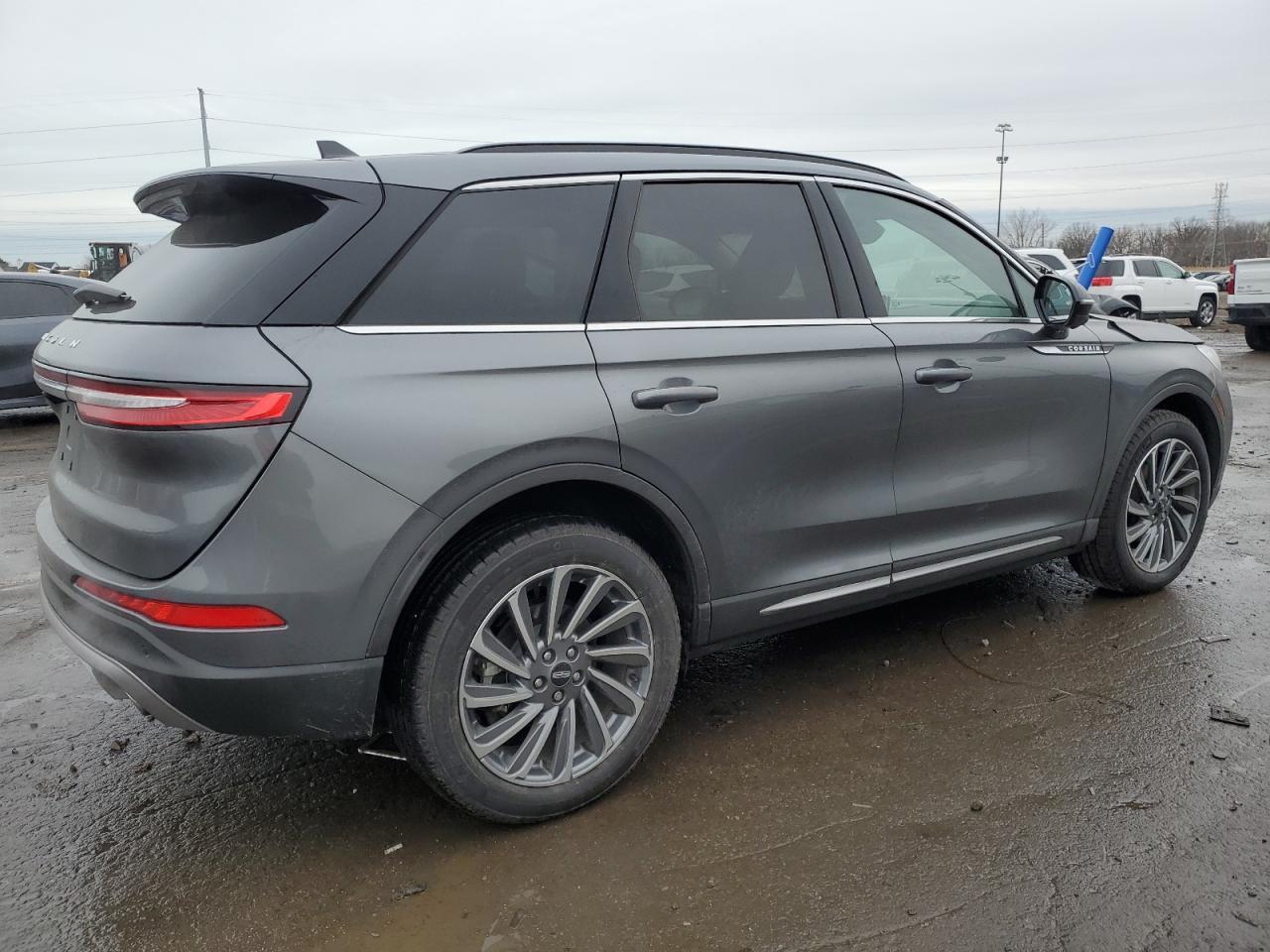 2025 Lincoln Corsair Reserve - Image 3