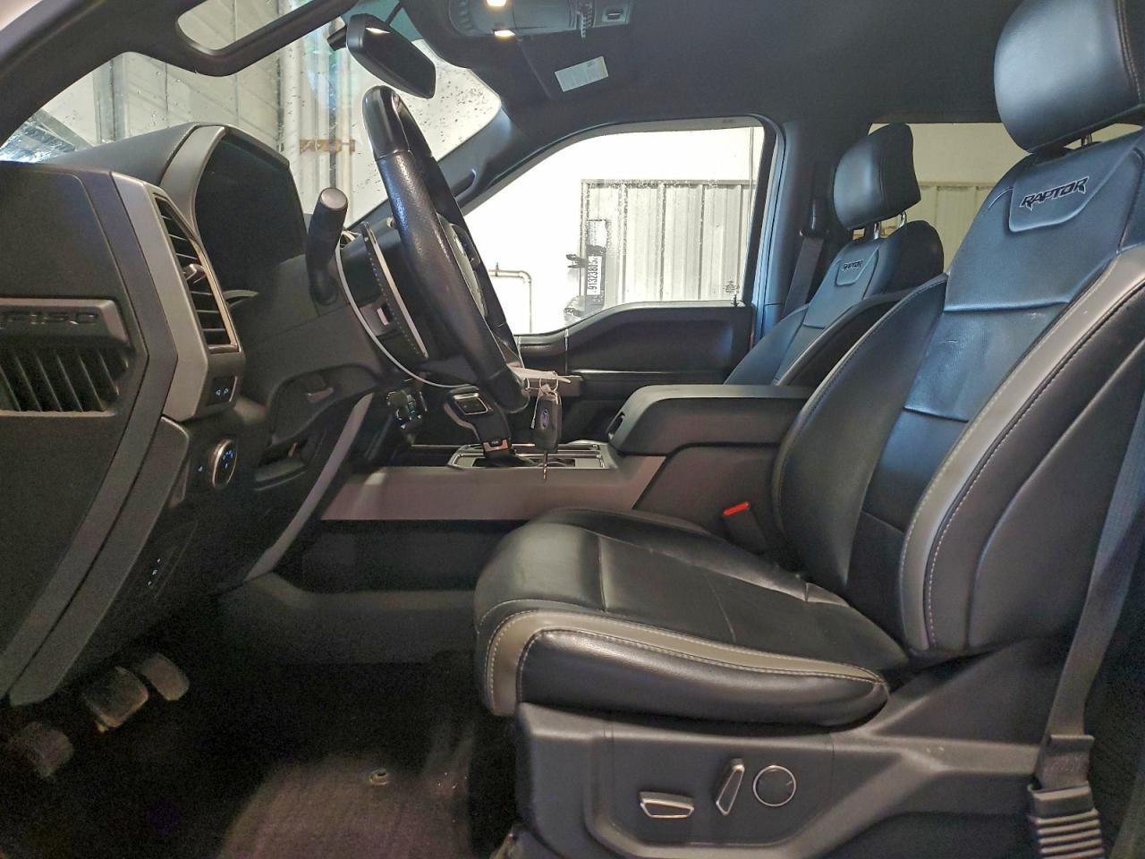 2017 Ford F150 Raptor - Image 7