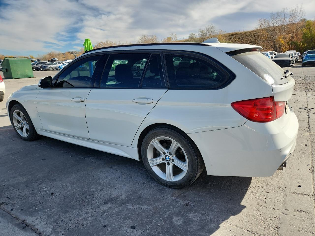 2015 BMW 328 Xi - Фото 2