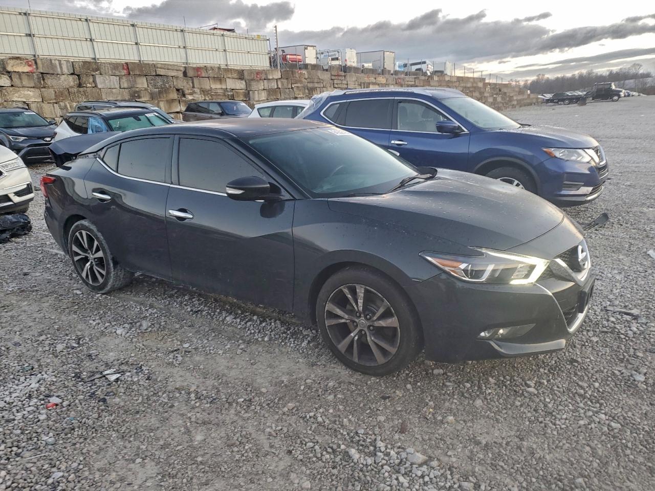 2017 Nissan Maxima 3.5S - Фото 4