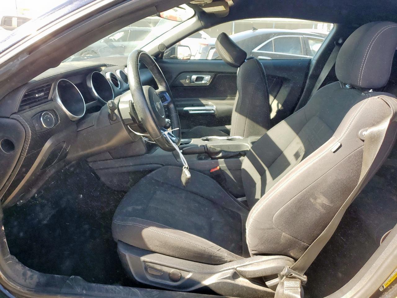 2021 Ford Mustang - Фото 7