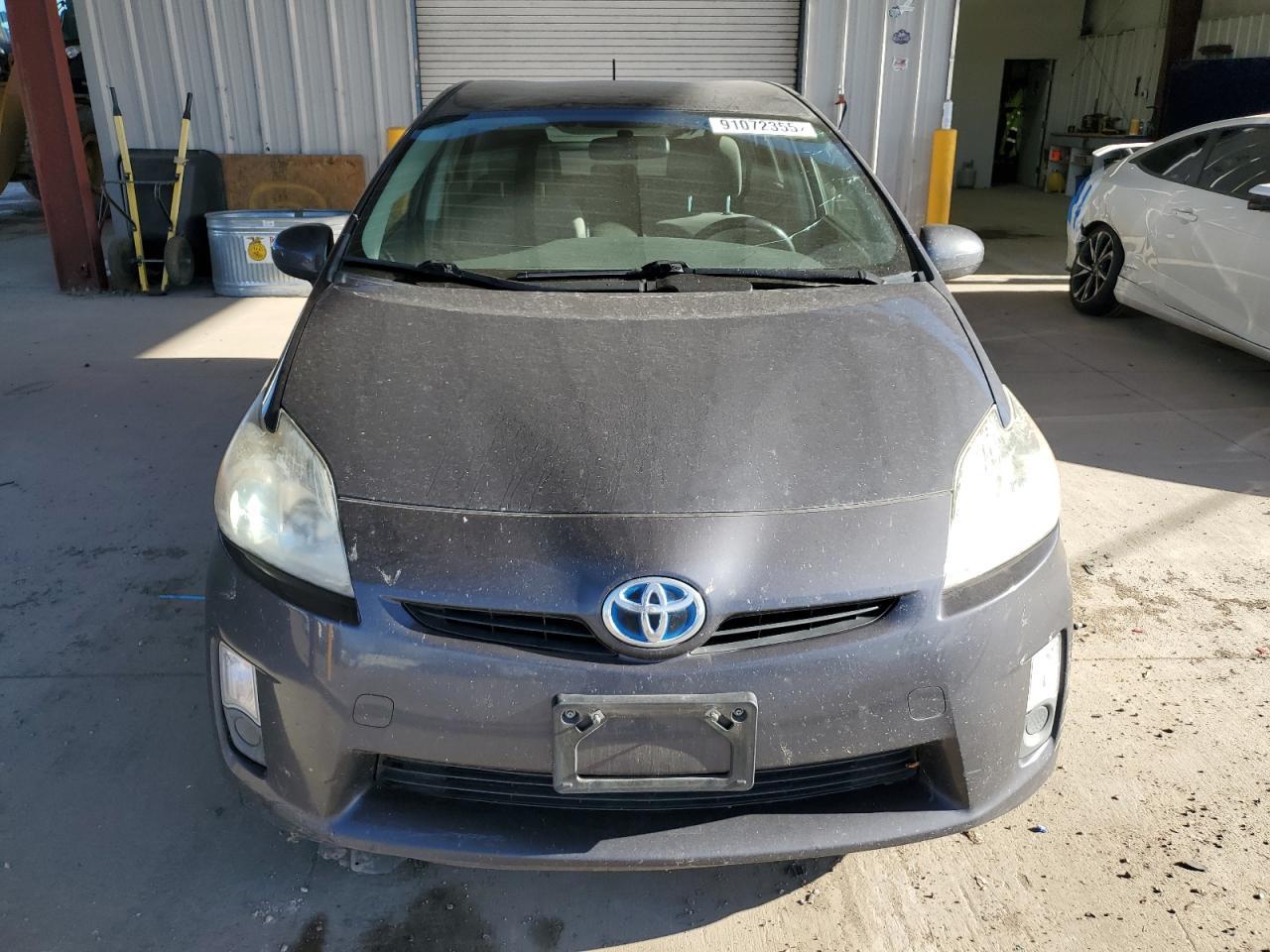 2011 Toyota Prius - Image 5