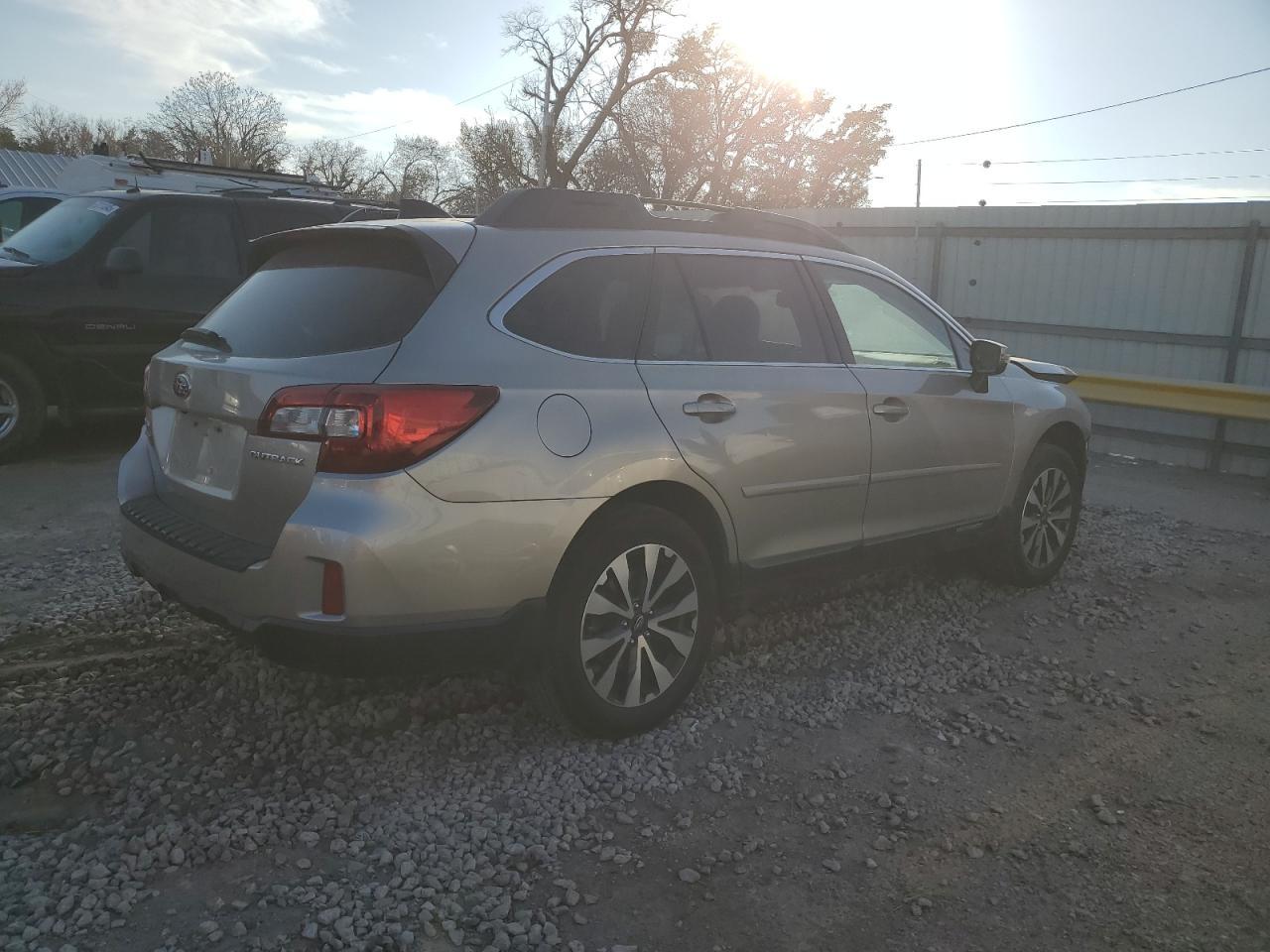 2016 Subaru Outback 2.5I Limited - Image 3
