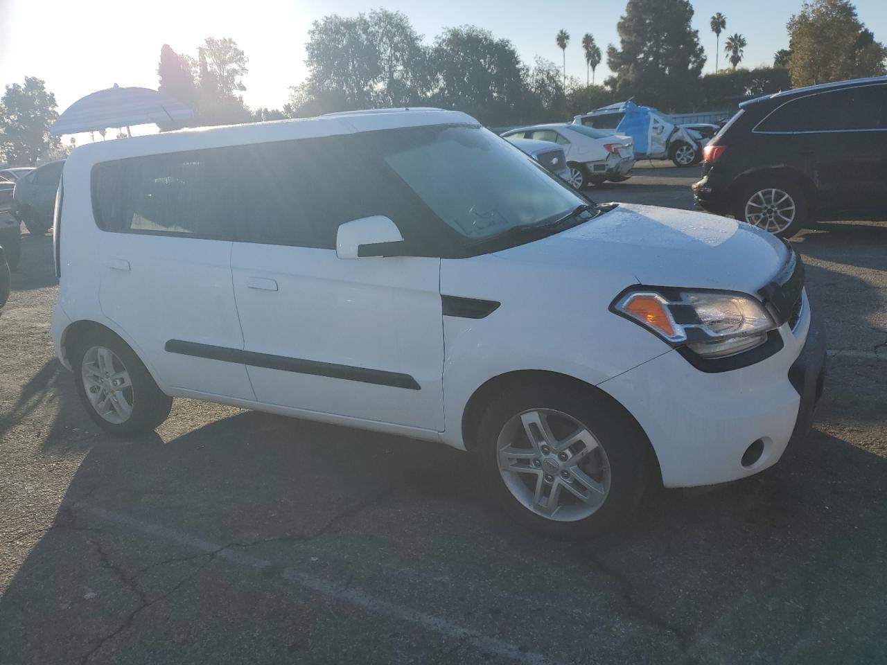 2010 Kia Soul + - Фото 4