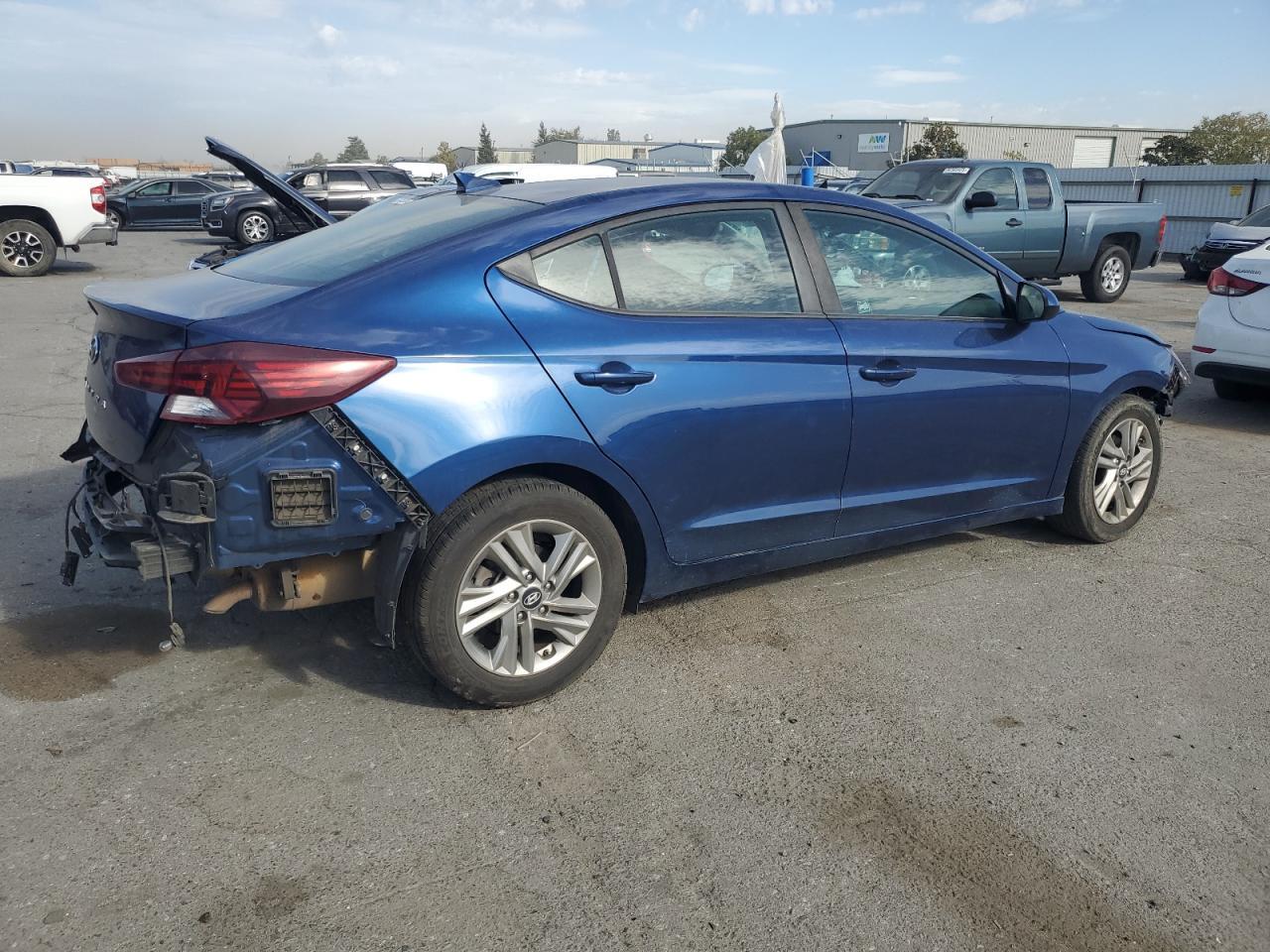 2019 Hyundai Elantra Sel - Фото 3