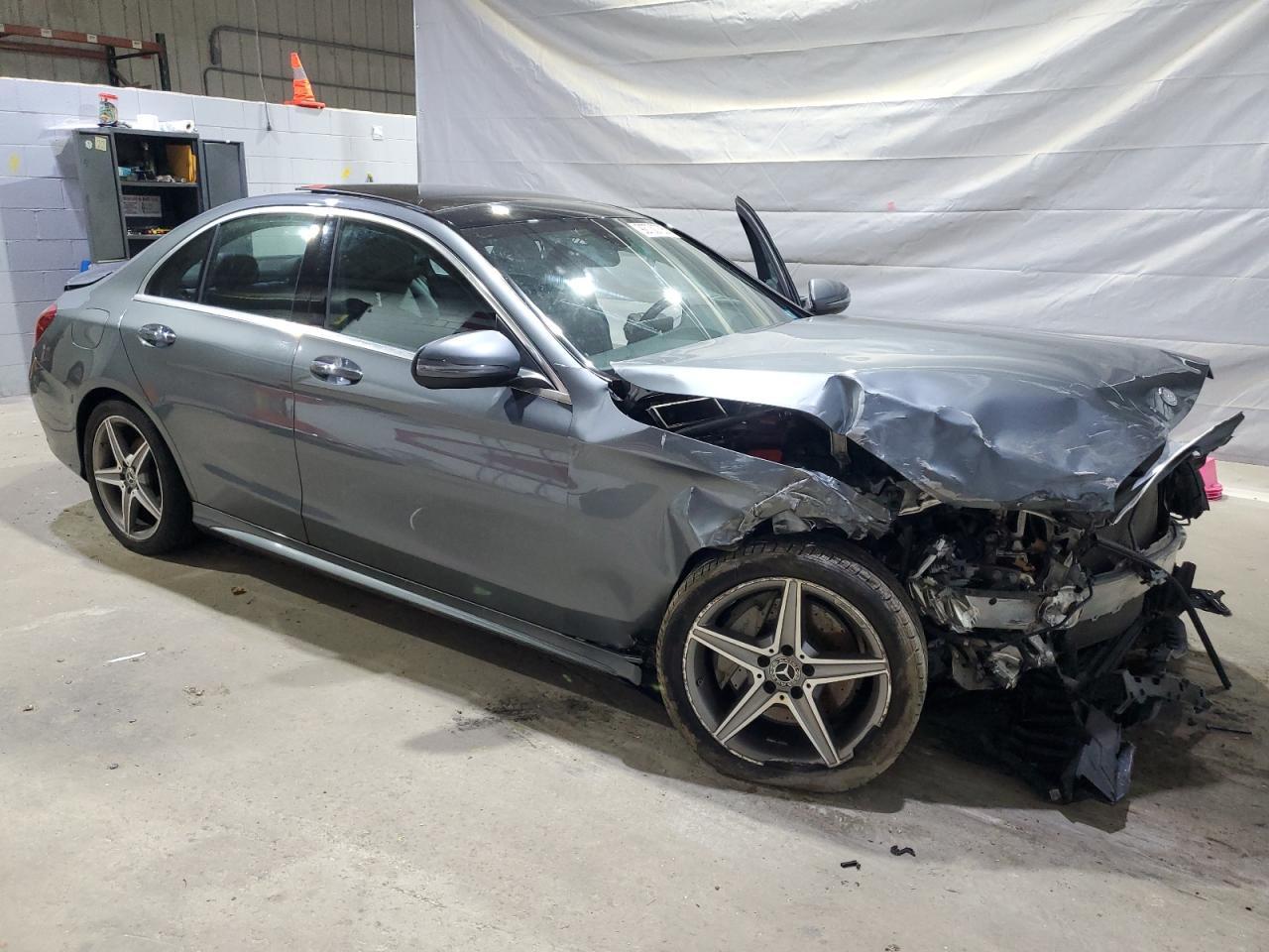 2017 Mercedes-Benz C 300 4Matic - Image 4