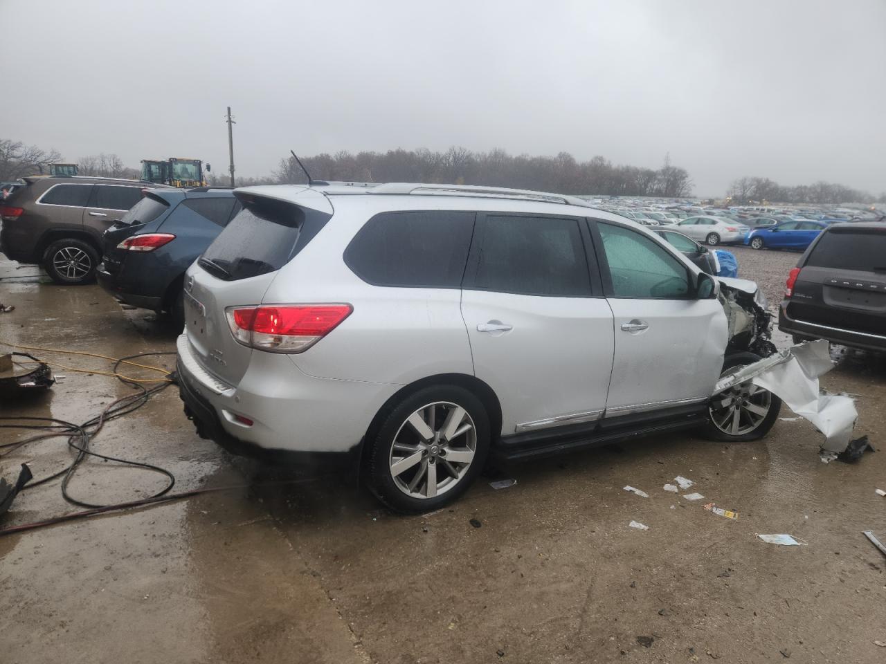 2014 Nissan Pathfinder S - Фото 3