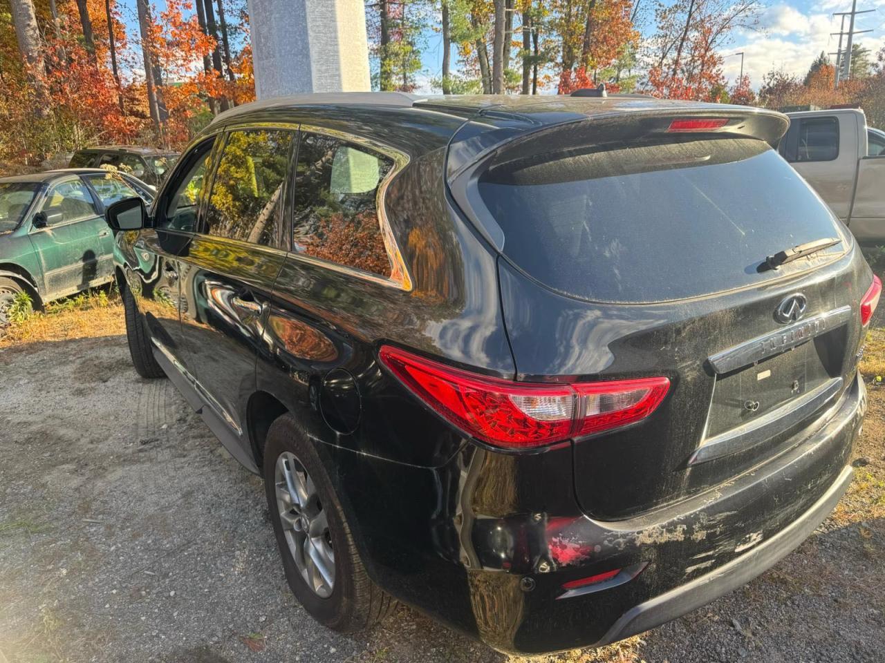 2013 Infiniti Jx35 - Image 3