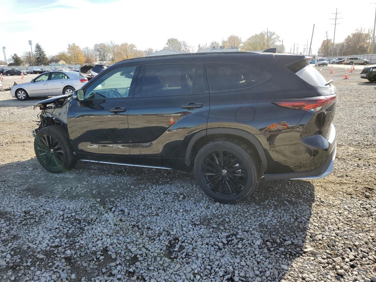 2025 Toyota Highlander Le - Фото 2