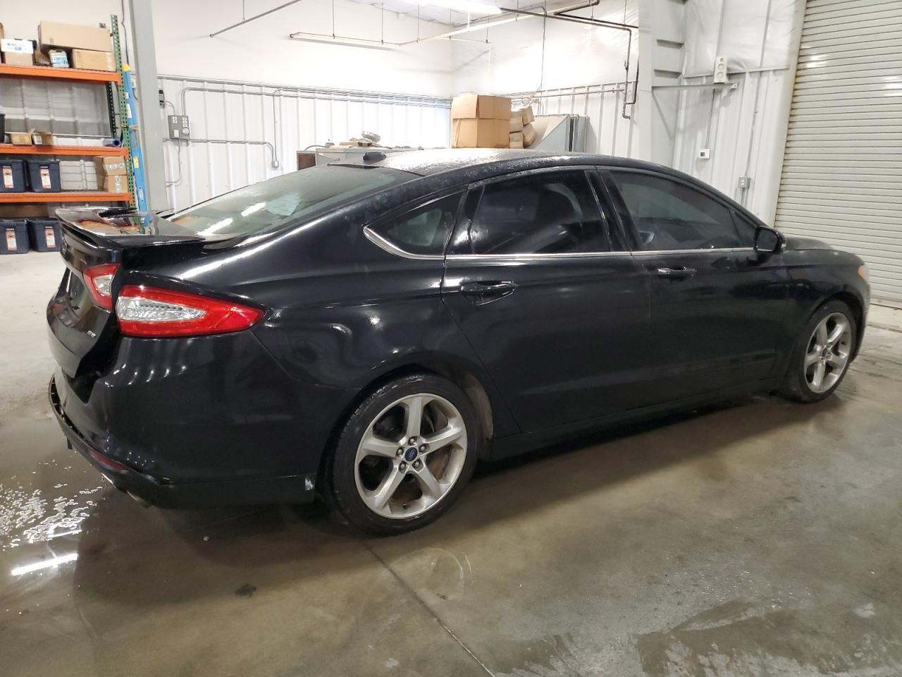 2015 Ford Fusion Se - Фото 3