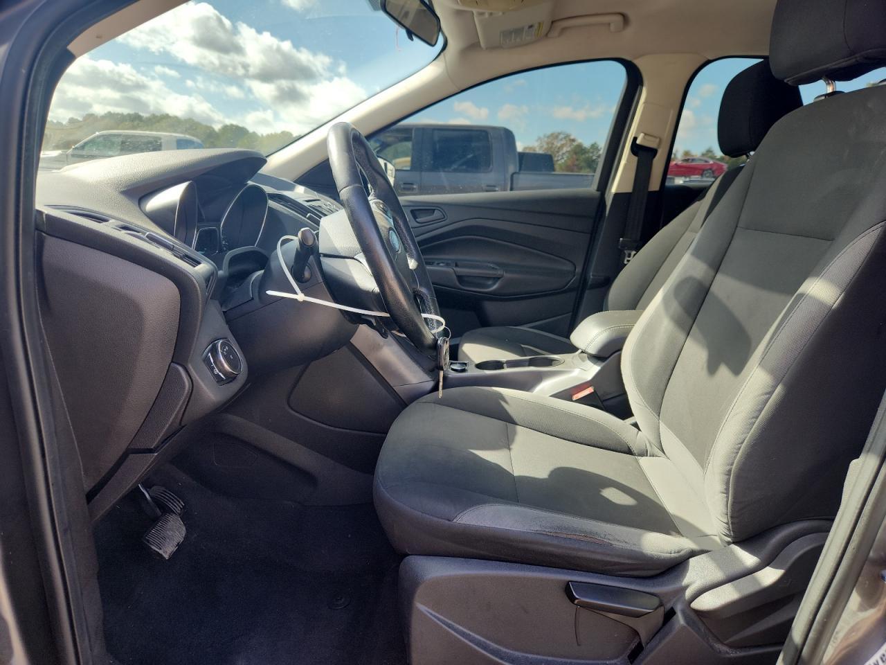 2013 Ford Escape S - Фото 7