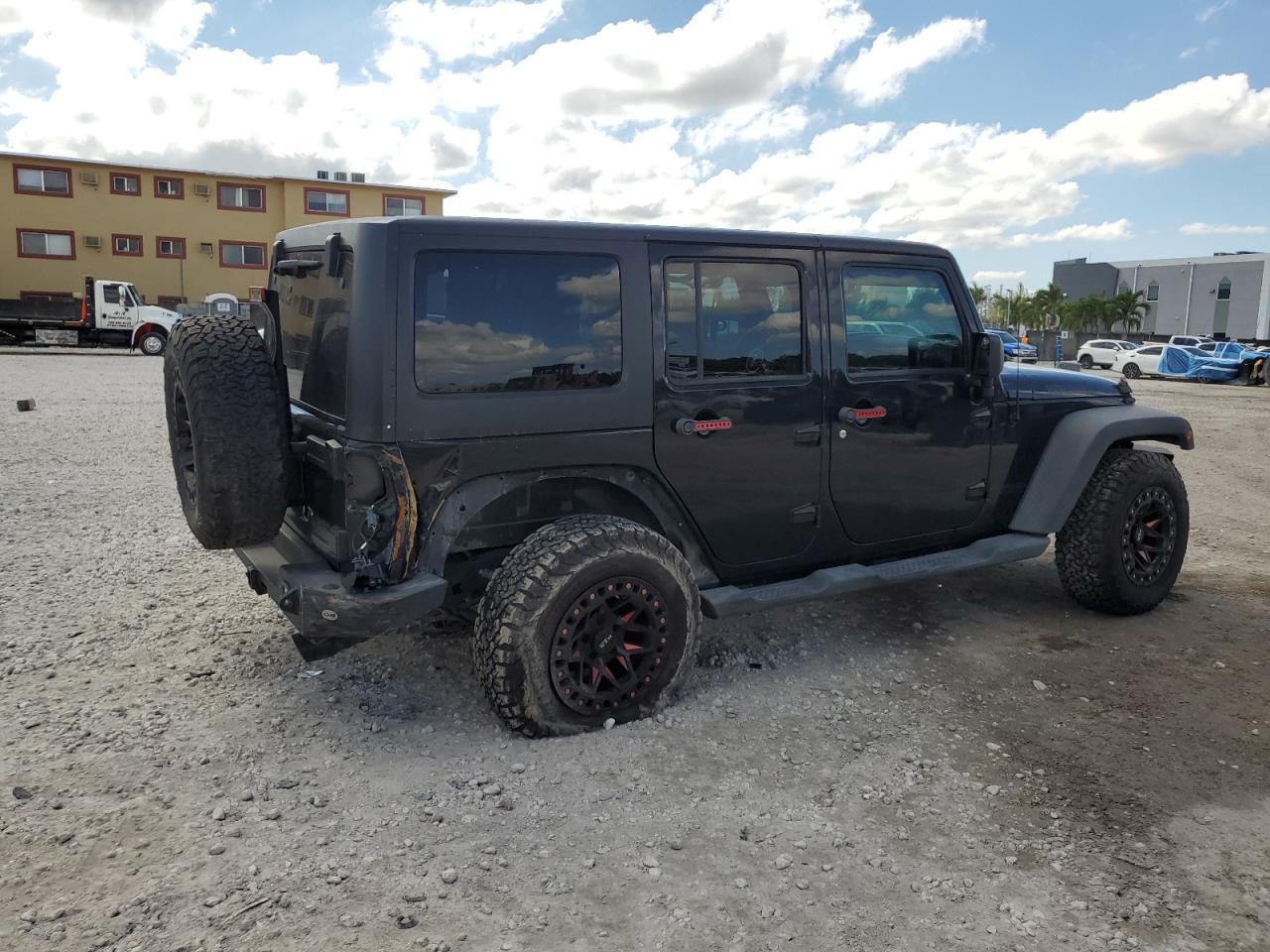 2017 Jeep Wrangler Unlimited Sport - Фото 3