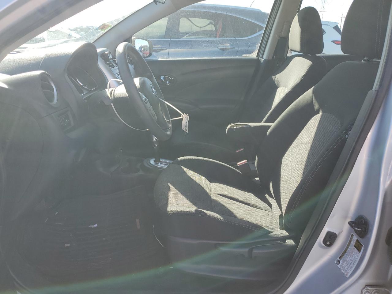 2017 Nissan Versa S - Фото 7