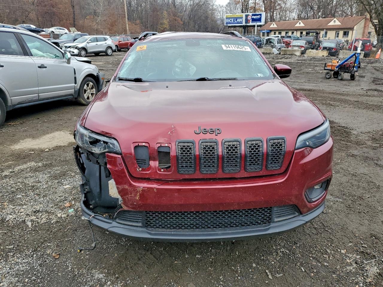 2019 Jeep Cherokee Latitude Plus - Image 5