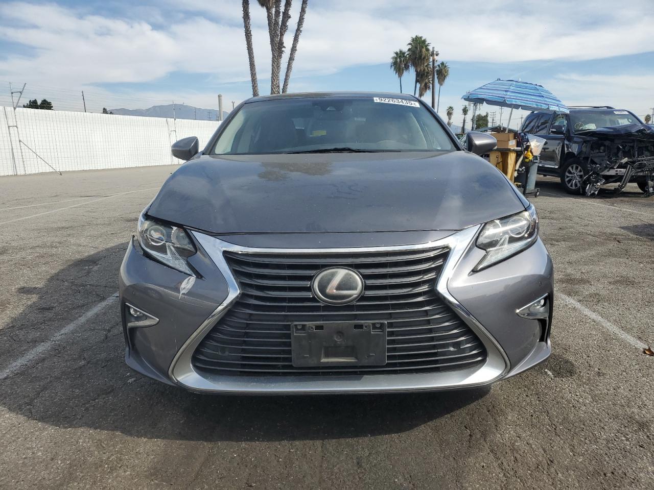 2016 Lexus Es 350 - Фото 5