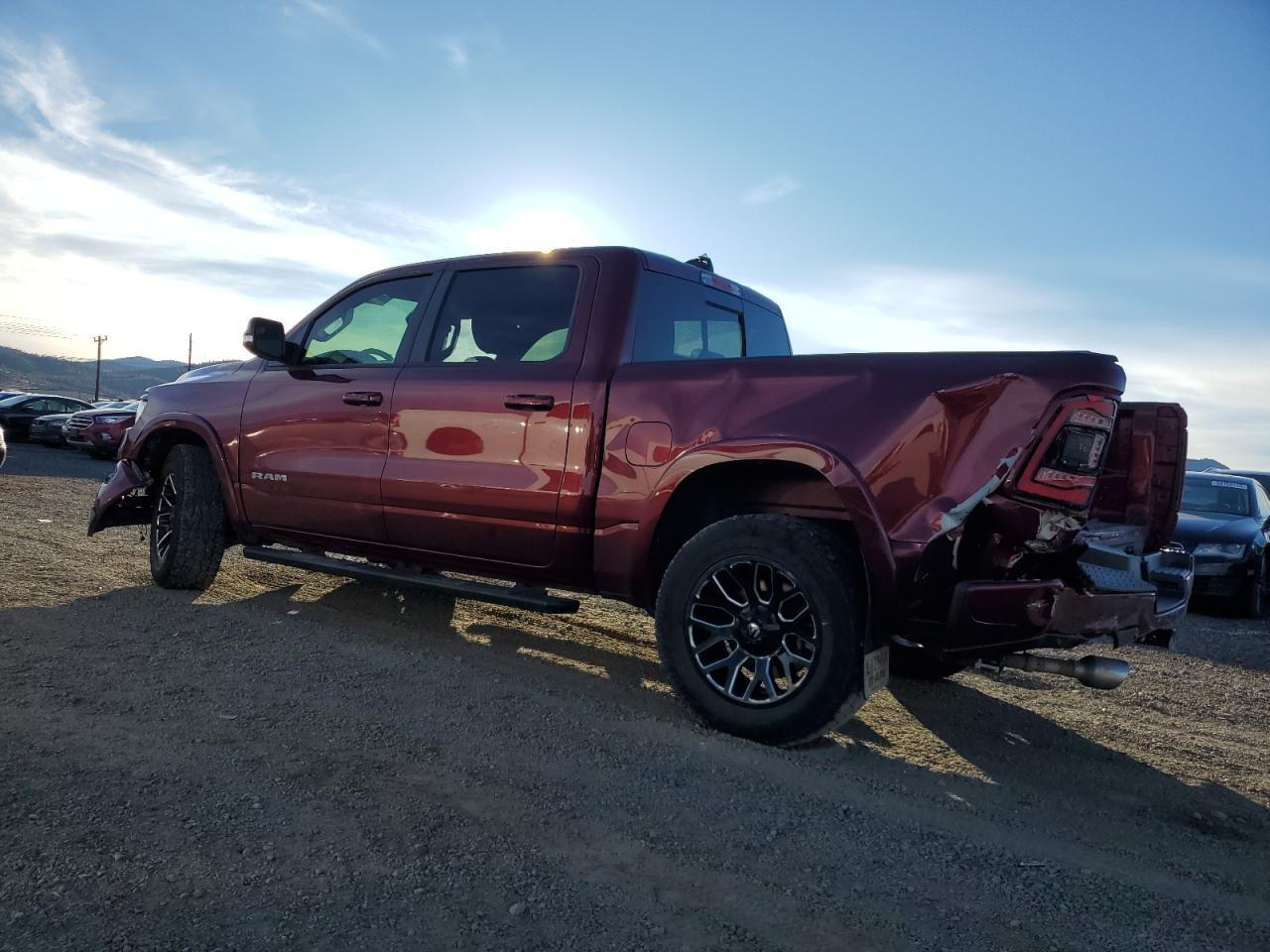 2019 Ram 1500 Laramie - Фото 2