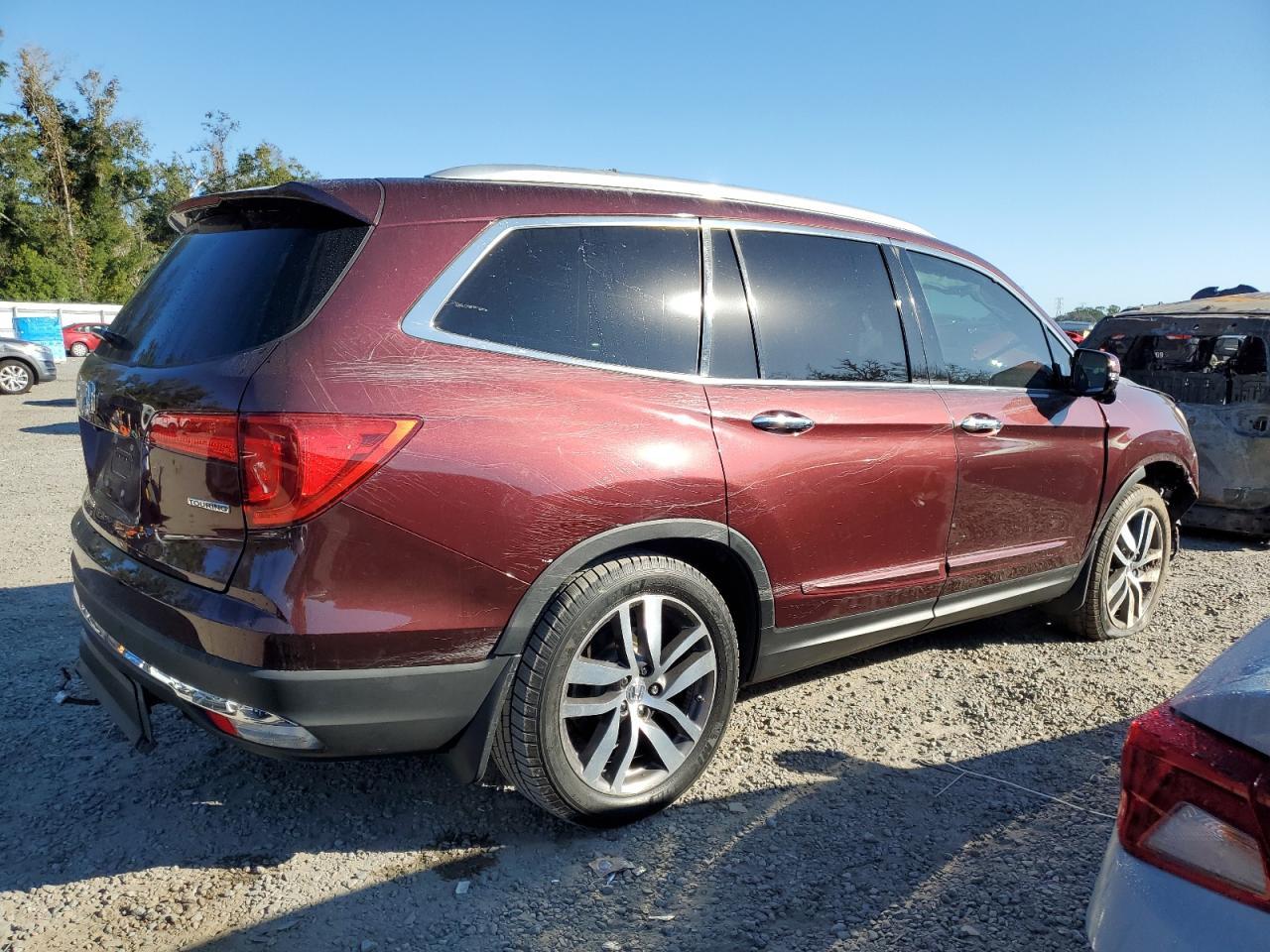 2016 Honda Pilot Touring - Image 3