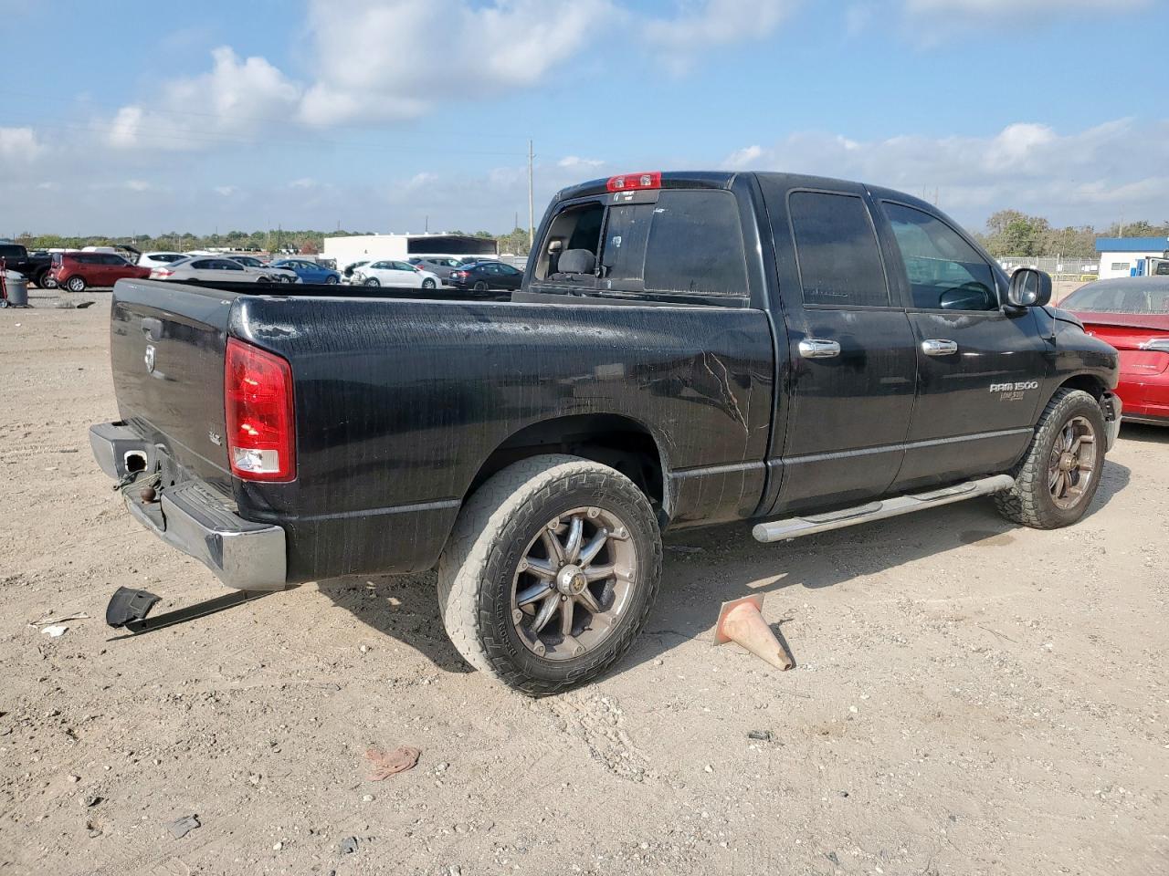 2005 Dodge Ram 1500 St - Фото 3